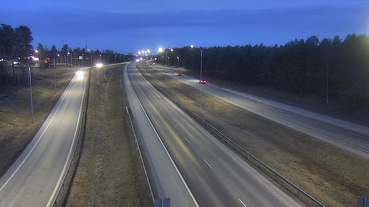 Weather Camera Image Väg 4 Oleåborg, Pateniemi, Oulu, Pohjois-Pohjanmaa