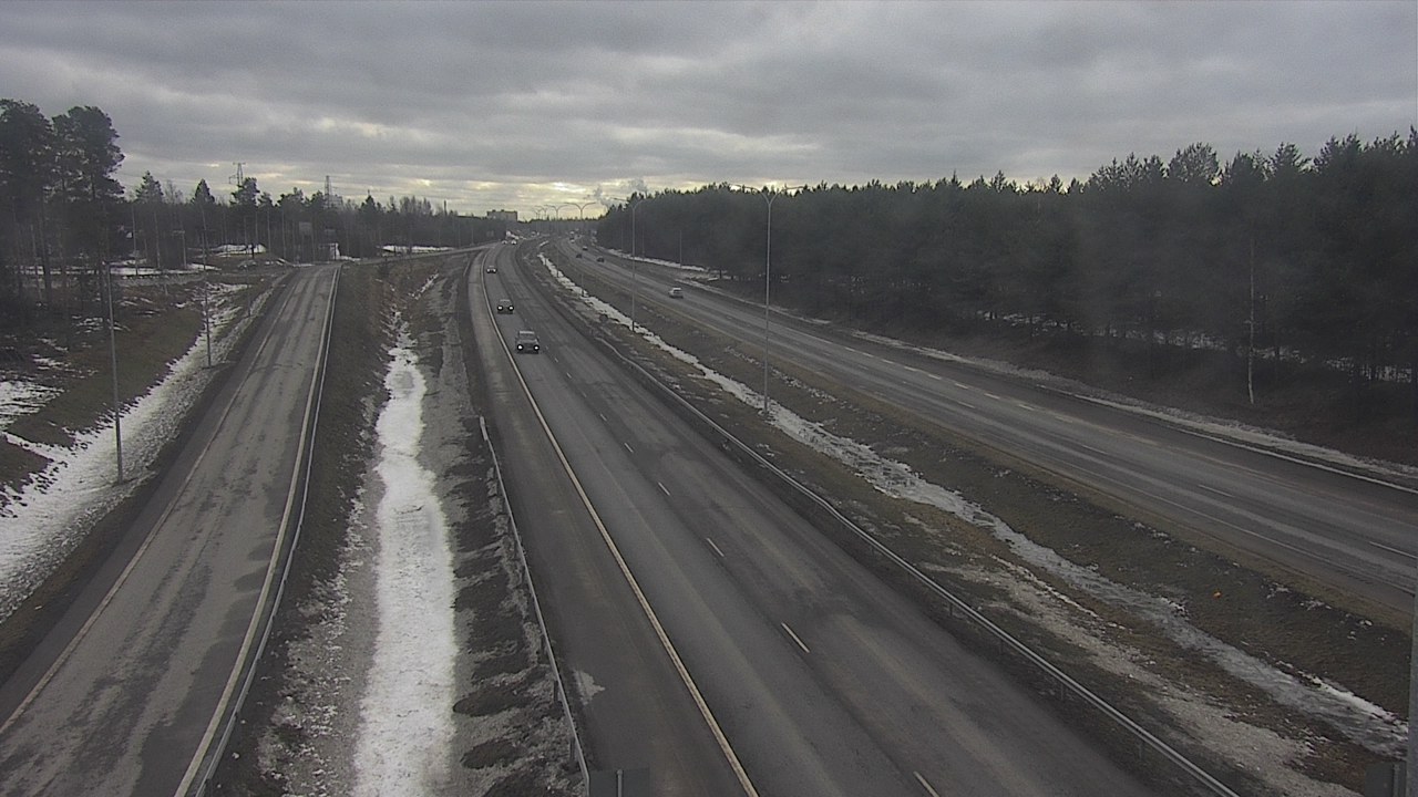 Weather Camera Image Väg 4 Oleåborg, Pateniemi, Oulu, Pohjois-Pohjanmaa