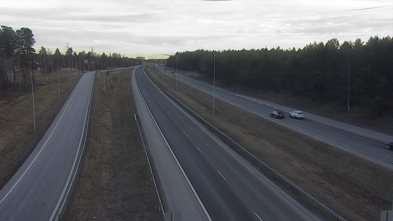 Weather Camera Image Väg 4 Oleåborg, Pateniemi, Oulu, Pohjois-Pohjanmaa