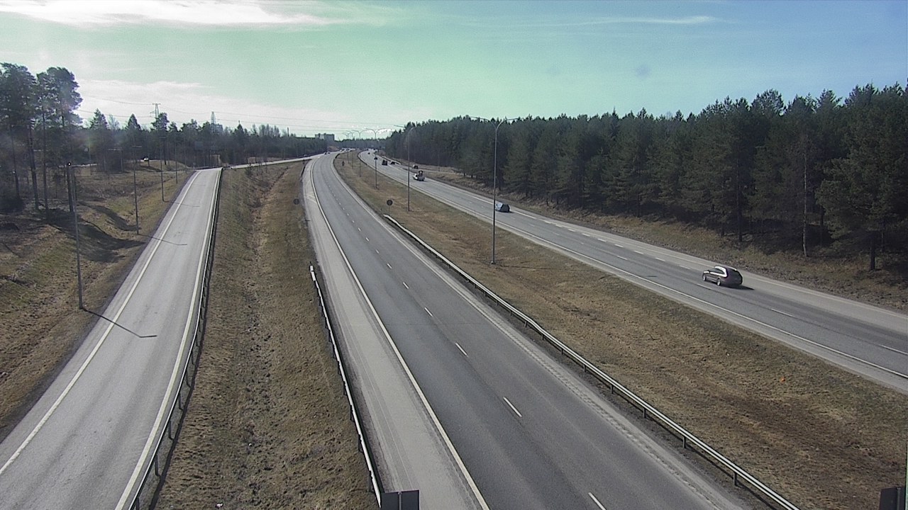 Weather Camera Image Väg 4 Oleåborg, Pateniemi, Oulu, Pohjois-Pohjanmaa