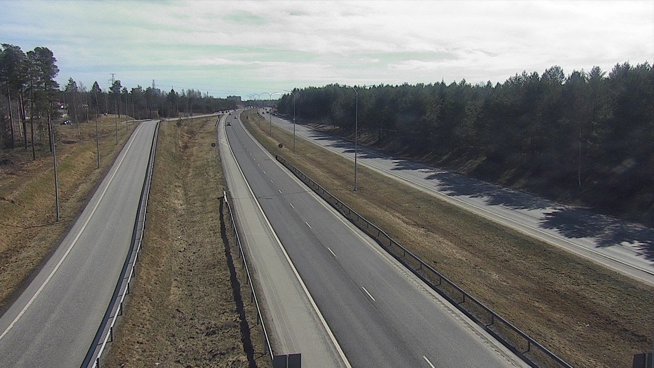 Weather Camera Image Väg 4 Oleåborg, Pateniemi, Oulu, Pohjois-Pohjanmaa