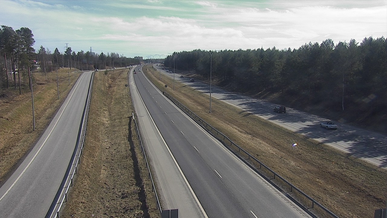 Weather Camera Image Väg 4 Oleåborg, Pateniemi, Oulu, Pohjois-Pohjanmaa