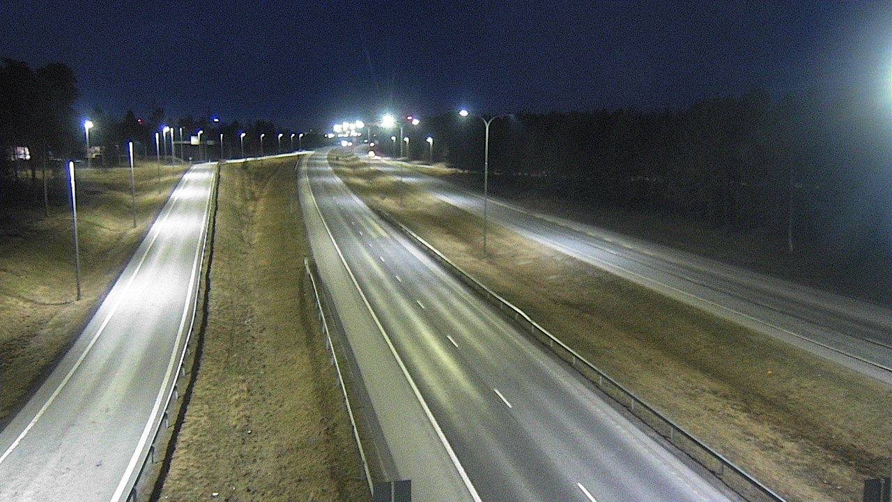 Weather Camera Image Väg 4 Oleåborg, Pateniemi, Oulu, Pohjois-Pohjanmaa