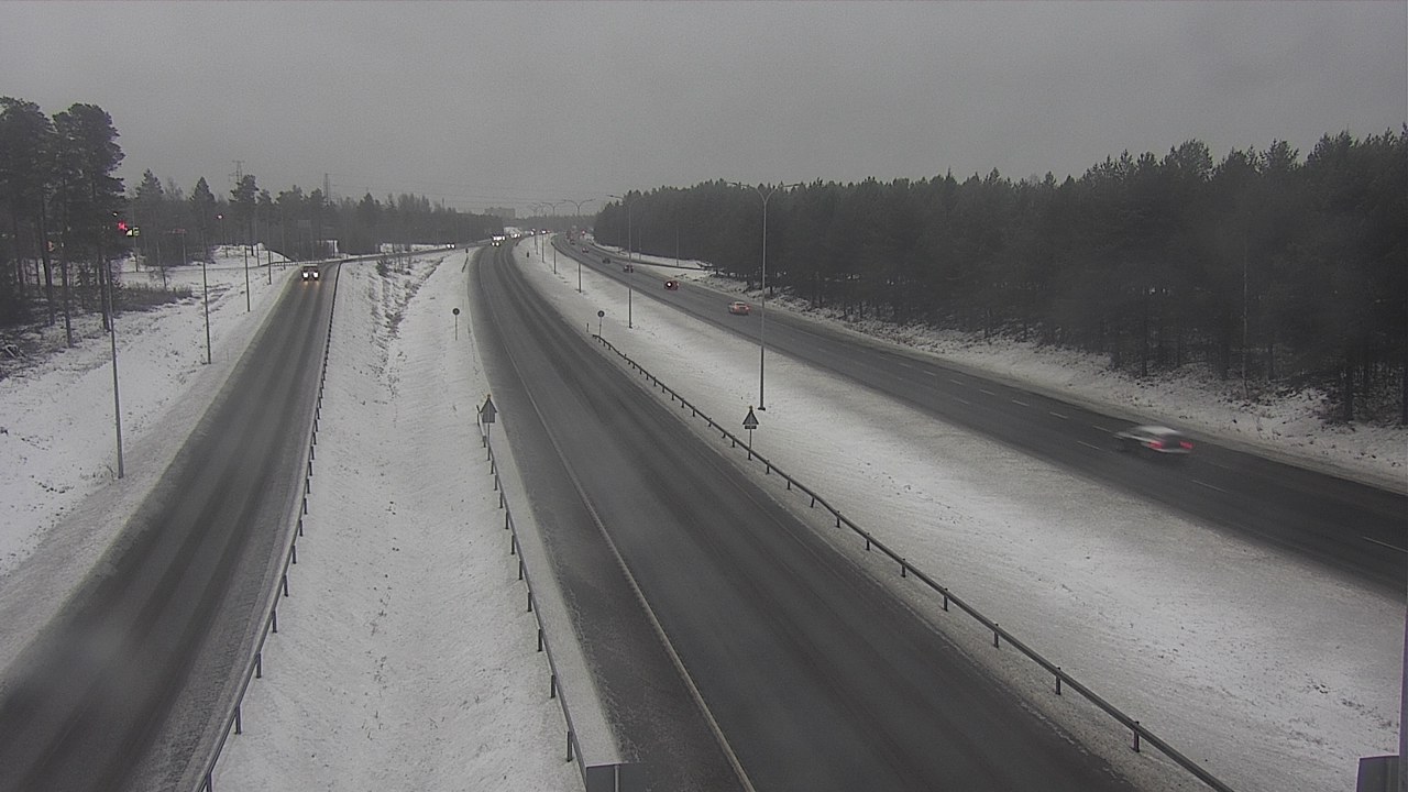 Weather Camera Image Väg 4 Oleåborg, Pateniemi, Oulu, Pohjois-Pohjanmaa