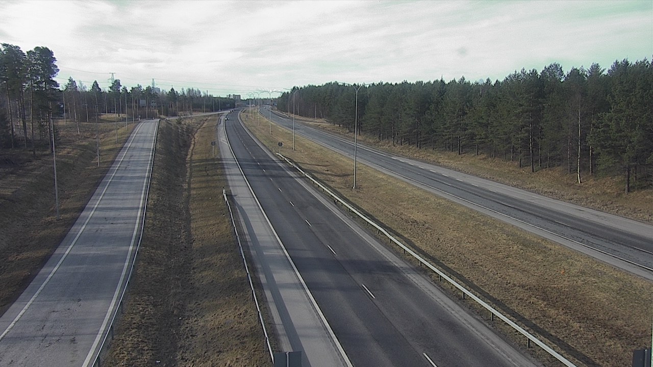 Weather Camera Image Väg 4 Oleåborg, Pateniemi, Oulu, Pohjois-Pohjanmaa