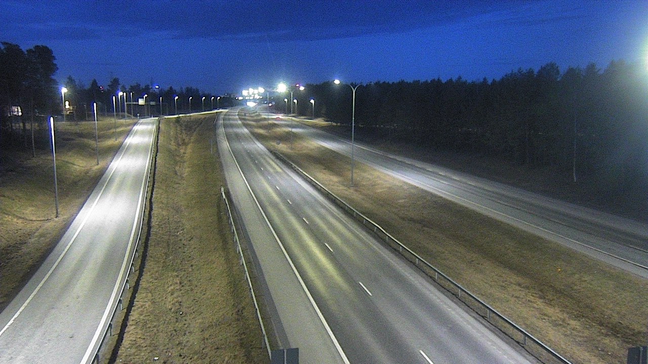 Weather Camera Image Väg 4 Oleåborg, Pateniemi, Oulu, Pohjois-Pohjanmaa