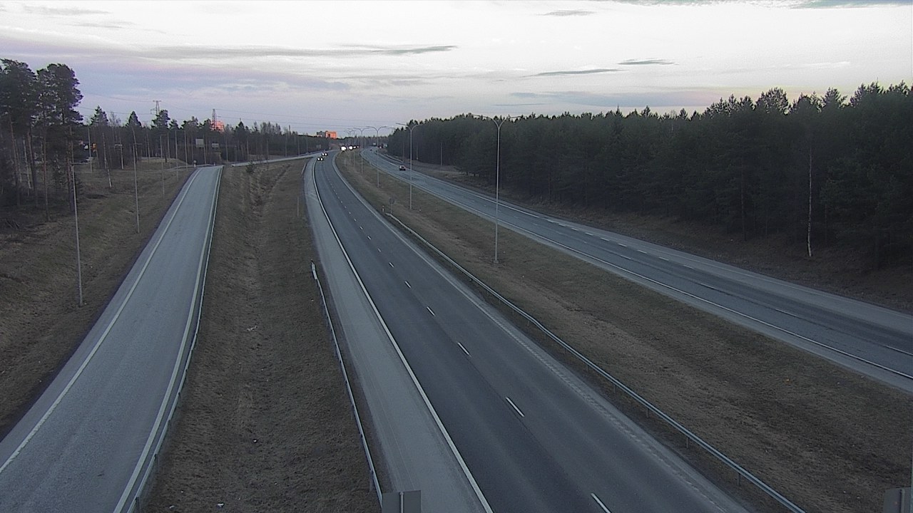 Weather Camera Image Väg 4 Oleåborg, Pateniemi, Oulu, Pohjois-Pohjanmaa