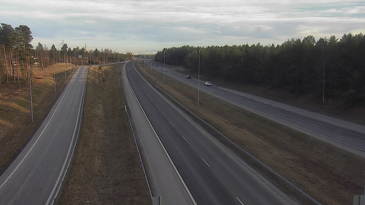 Weather Camera Image Väg 4 Oleåborg, Pateniemi, Oulu, Pohjois-Pohjanmaa