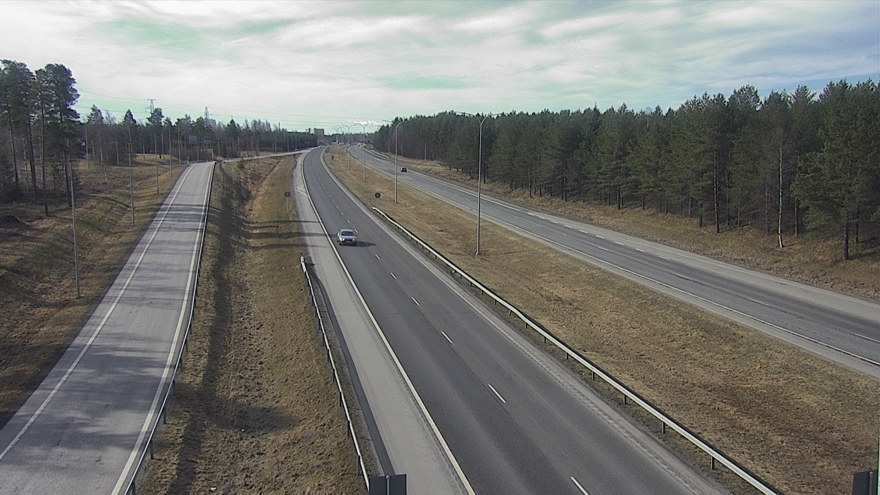 Weather Camera Image Väg 4 Oleåborg, Pateniemi, Oulu, Pohjois-Pohjanmaa