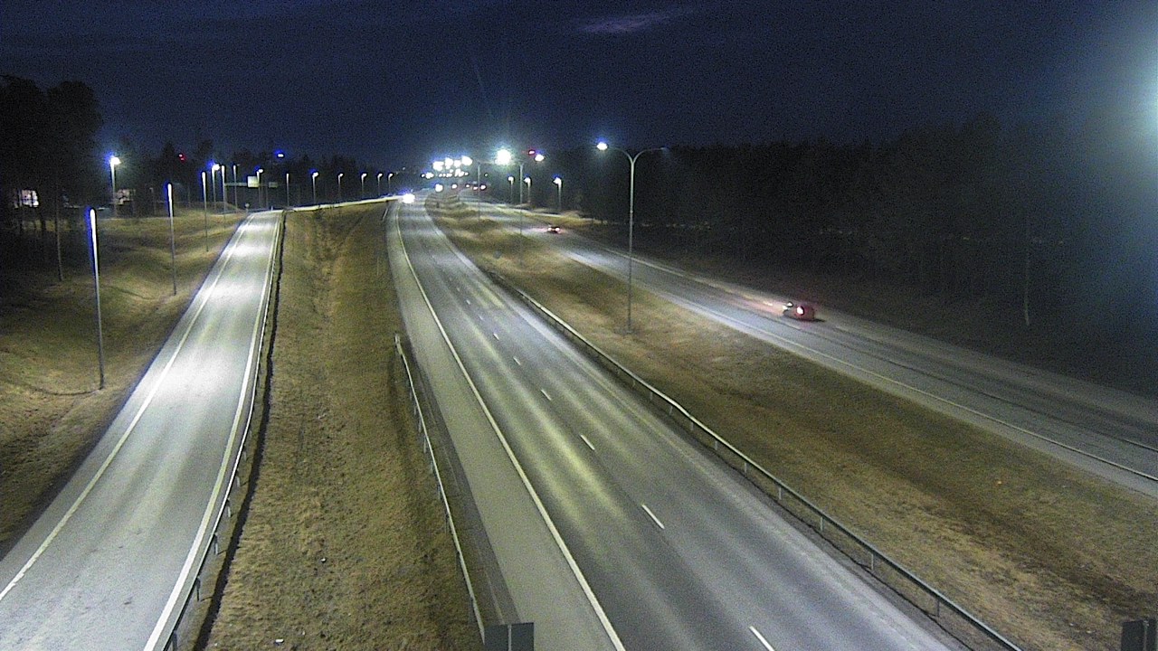 Weather Camera Image Väg 4 Oleåborg, Pateniemi, Oulu, Pohjois-Pohjanmaa
