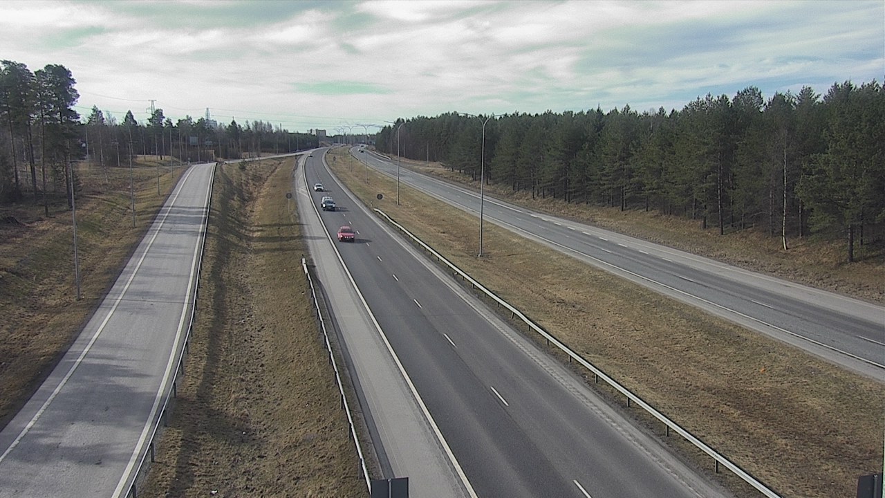 Weather Camera Image Väg 4 Oleåborg, Pateniemi, Oulu, Pohjois-Pohjanmaa
