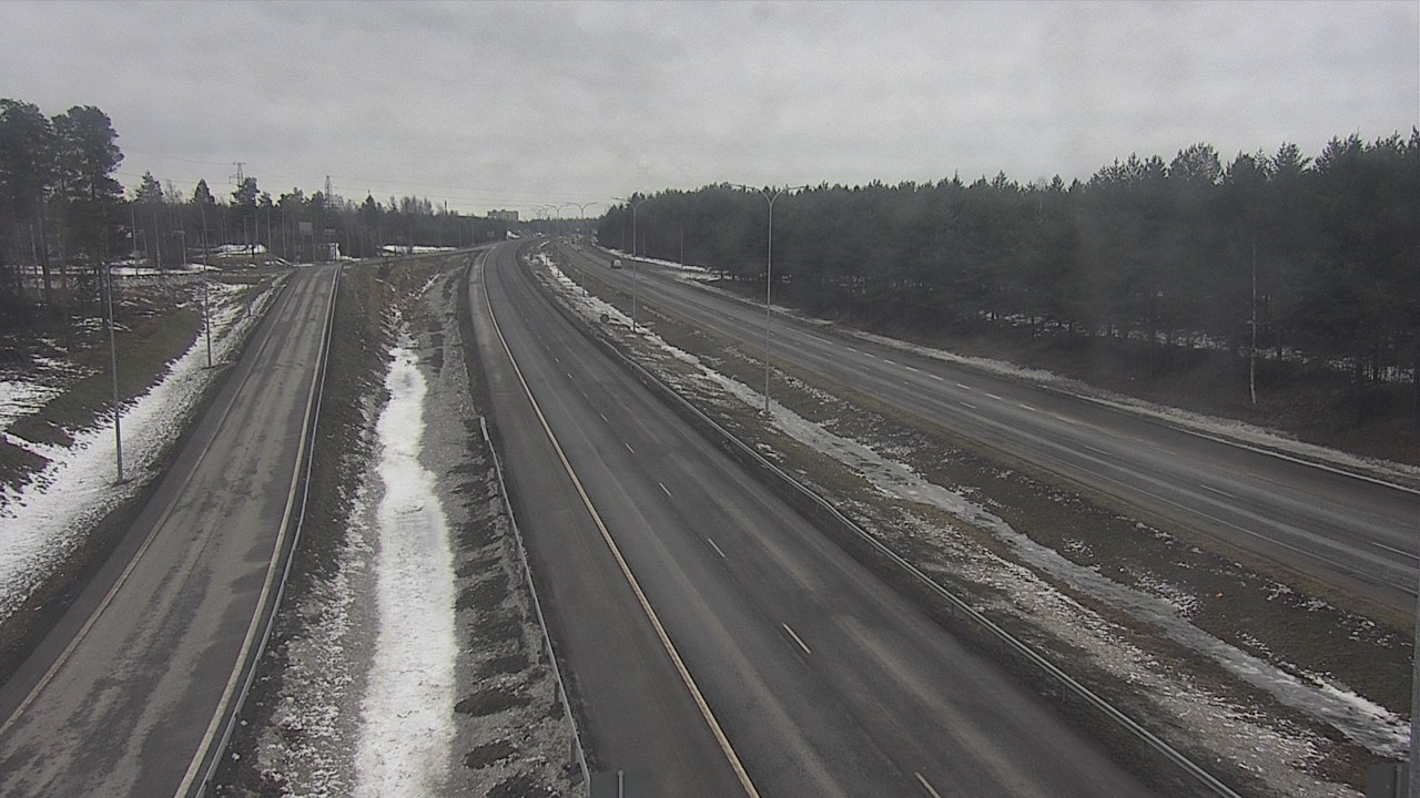 Weather Camera Image Väg 4 Oleåborg, Pateniemi, Oulu, Pohjois-Pohjanmaa