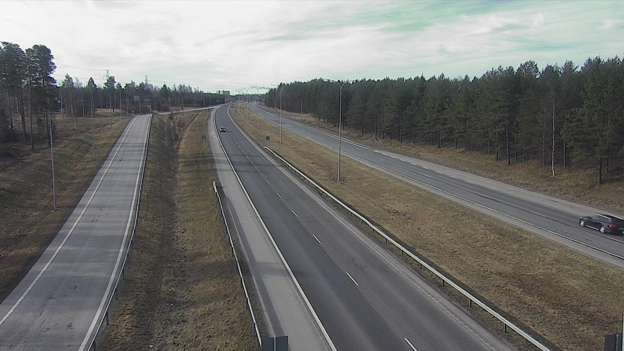 Weather Camera Image Väg 4 Oleåborg, Pateniemi, Oulu, Pohjois-Pohjanmaa