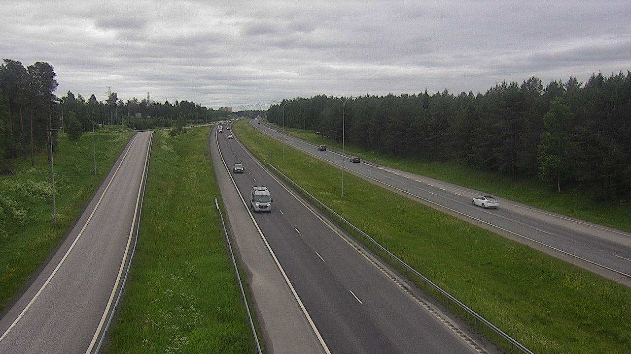 Weather Camera Image Väg 4 Oleåborg, Pateniemi, Oulu, Pohjois-Pohjanmaa