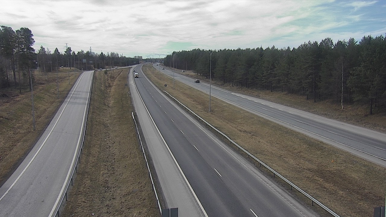Weather Camera Image Väg 4 Oleåborg, Pateniemi, Oulu, Pohjois-Pohjanmaa