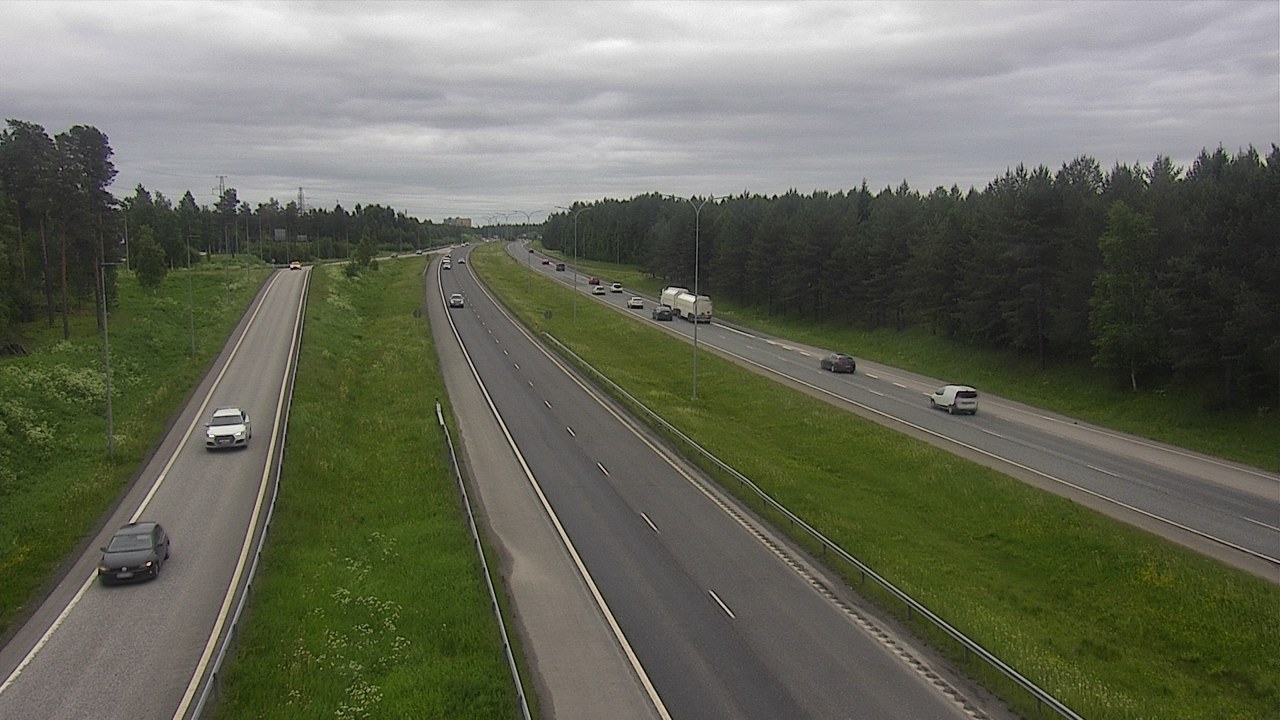 Weather Camera Image Väg 4 Oleåborg, Pateniemi, Oulu, Pohjois-Pohjanmaa