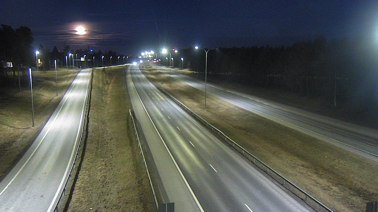 Weather Camera Image Väg 4 Oleåborg, Pateniemi, Oulu, Pohjois-Pohjanmaa