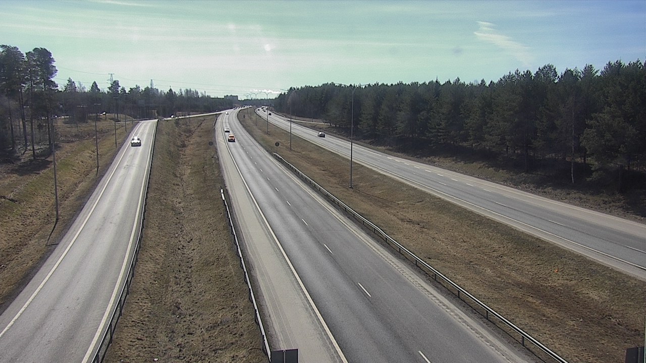 Weather Camera Image Väg 4 Oleåborg, Pateniemi, Oulu, Pohjois-Pohjanmaa