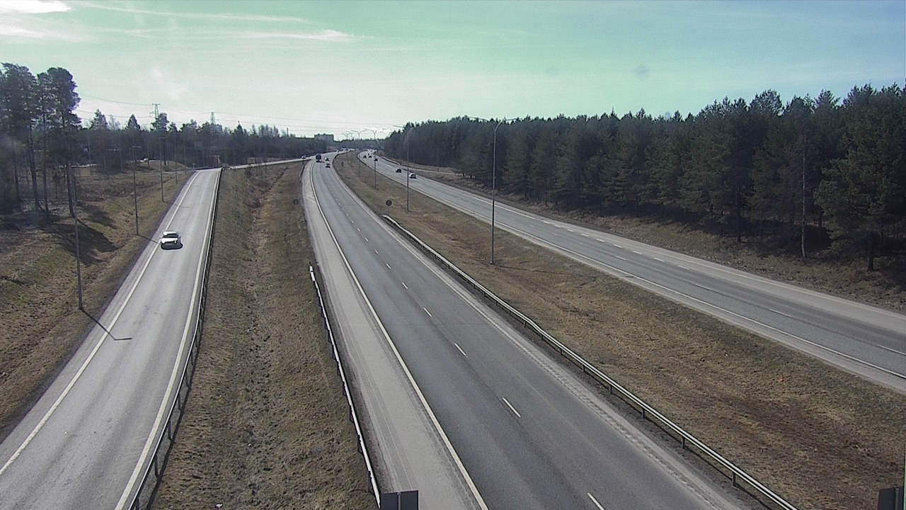 Weather Camera Image Väg 4 Oleåborg, Pateniemi, Oulu, Pohjois-Pohjanmaa