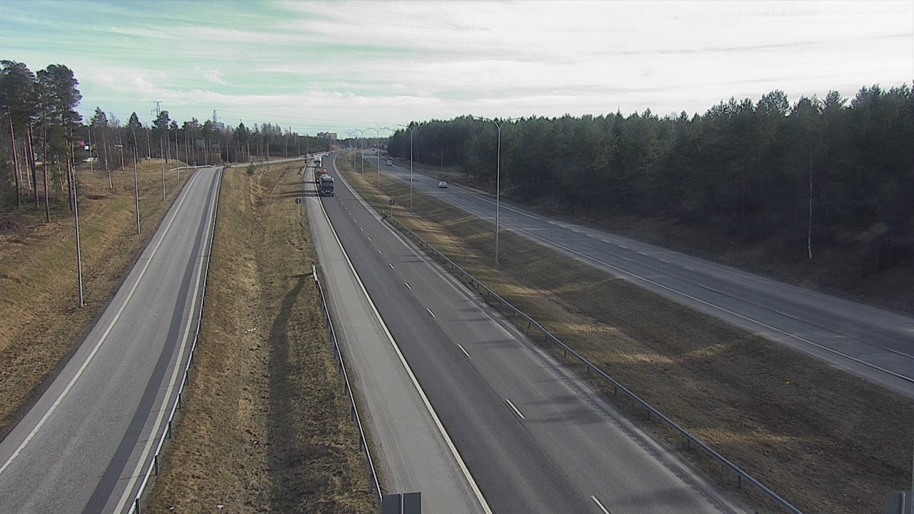 Weather Camera Image Väg 4 Oleåborg, Pateniemi, Oulu, Pohjois-Pohjanmaa