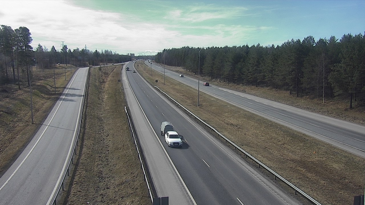 Weather Camera Image Väg 4 Oleåborg, Pateniemi, Oulu, Pohjois-Pohjanmaa