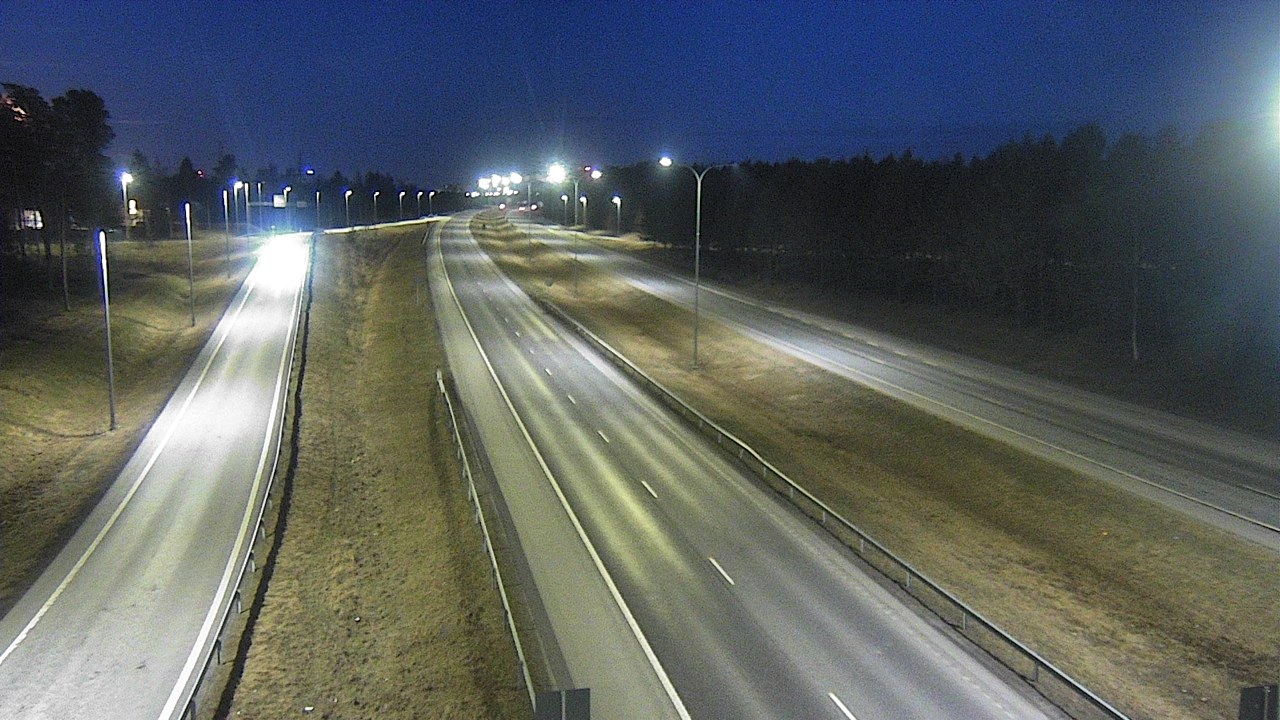 Weather Camera Image Väg 4 Oleåborg, Pateniemi, Oulu, Pohjois-Pohjanmaa