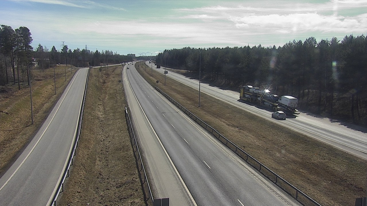 Weather Camera Image Väg 4 Oleåborg, Pateniemi, Oulu, Pohjois-Pohjanmaa