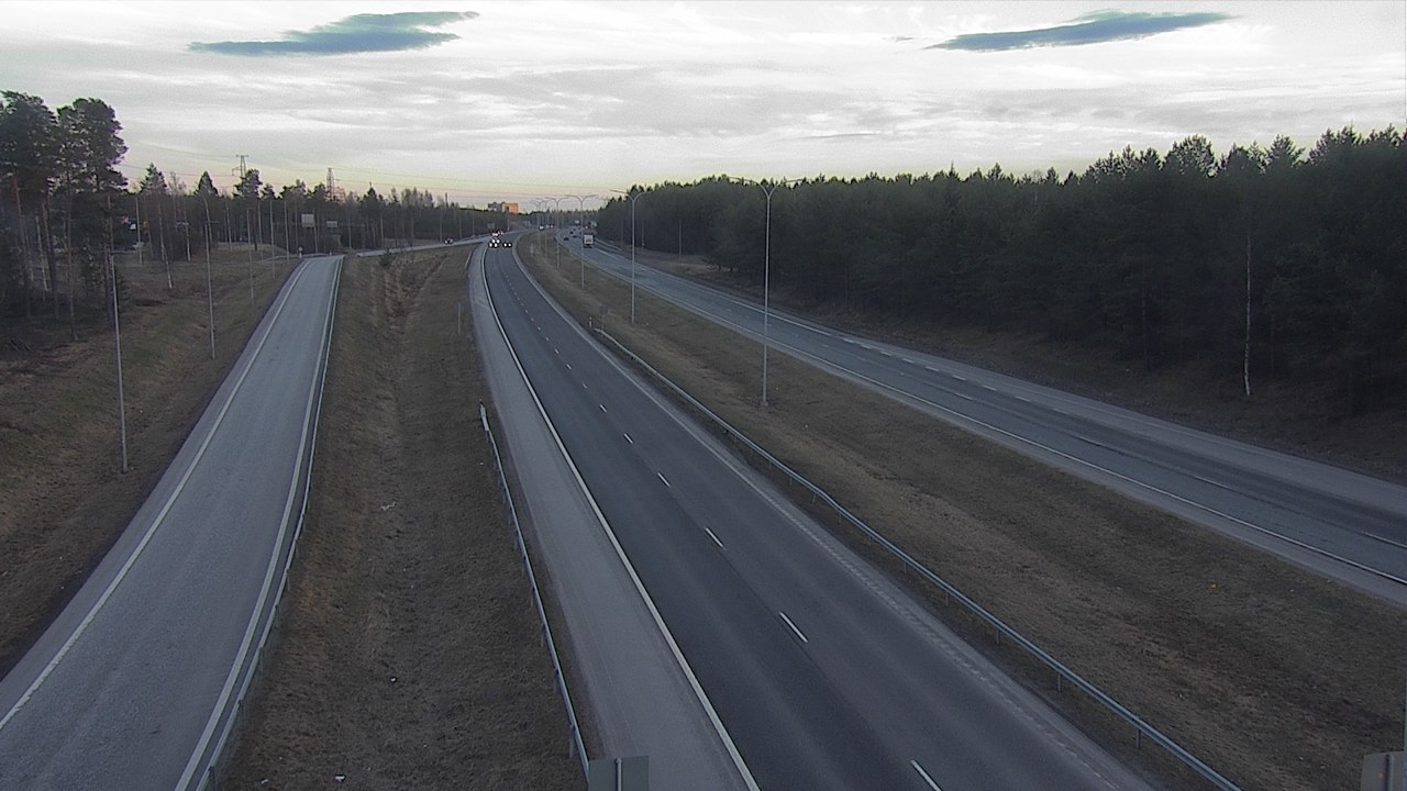 Weather Camera Image Väg 4 Oleåborg, Pateniemi, Oulu, Pohjois-Pohjanmaa