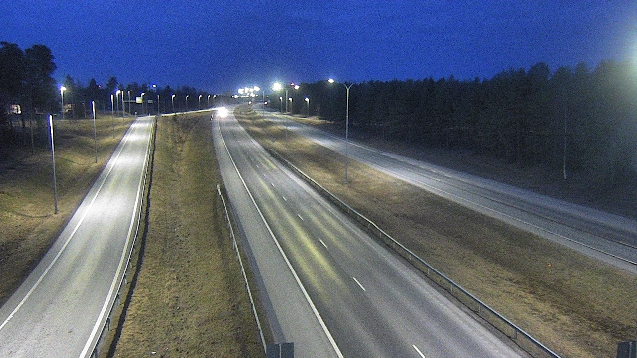 Weather Camera Image Väg 4 Oleåborg, Pateniemi, Oulu, Pohjois-Pohjanmaa