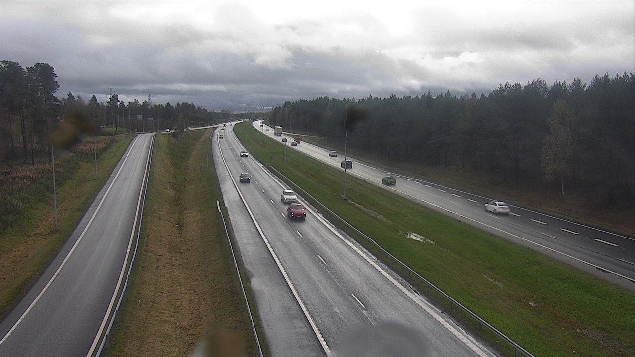 Weather Camera Image Väg 4 Oleåborg, Pateniemi, Oulu, Pohjois-Pohjanmaa