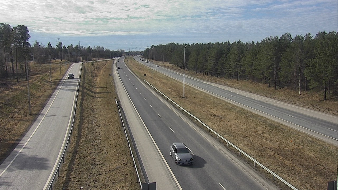Weather Camera Image Road 4 Oulu, Pateniemi, Oulu, Pohjois-Pohjanmaa