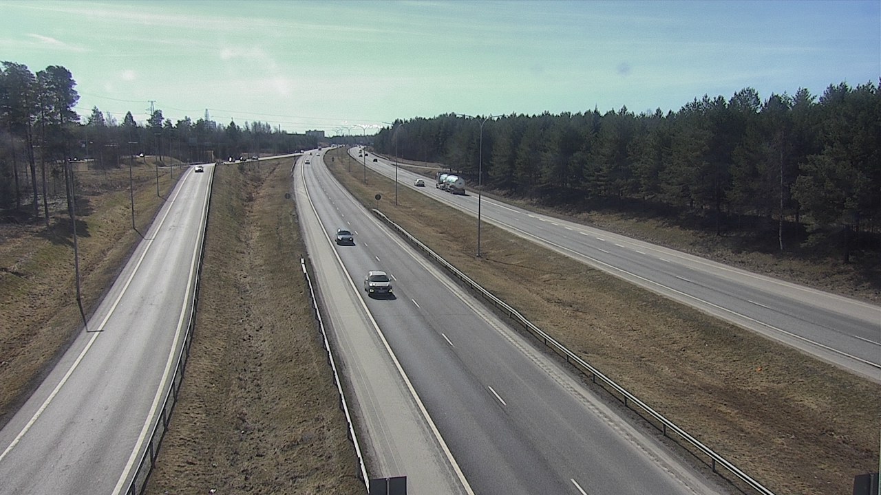 Weather Camera Image Väg 4 Oleåborg, Pateniemi, Oulu, Pohjois-Pohjanmaa