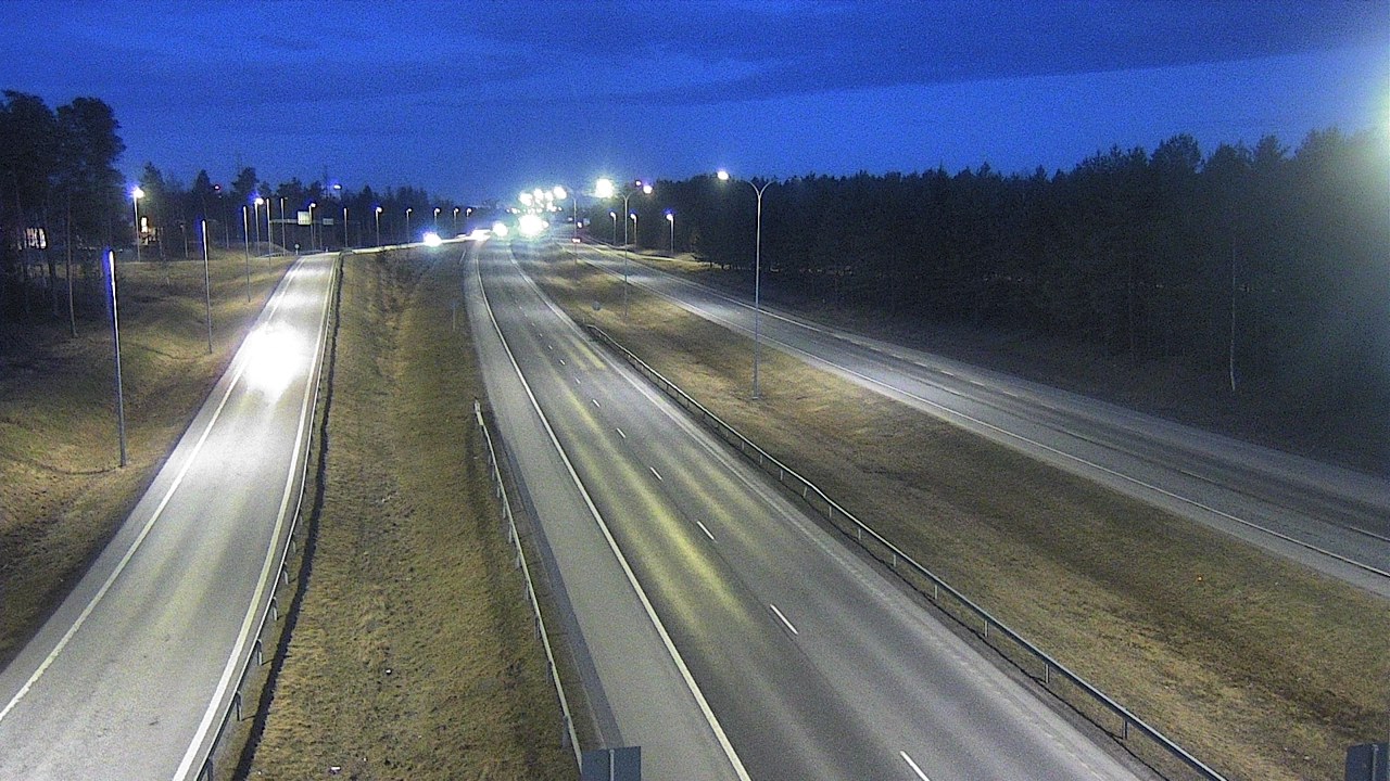 Weather Camera Image Väg 4 Oleåborg, Pateniemi, Oulu, Pohjois-Pohjanmaa