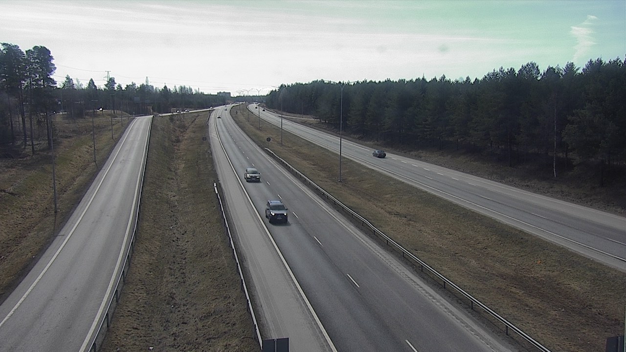 Weather Camera Image Väg 4 Oleåborg, Pateniemi, Oulu, Pohjois-Pohjanmaa