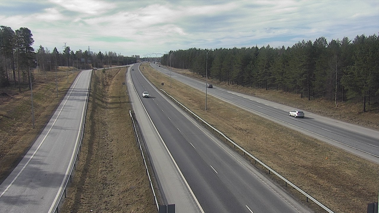 Weather Camera Image Väg 4 Oleåborg, Pateniemi, Oulu, Pohjois-Pohjanmaa