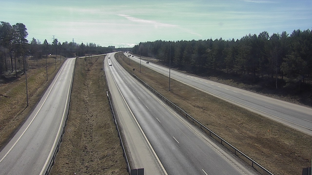 Weather Camera Image Väg 4 Oleåborg, Pateniemi, Oulu, Pohjois-Pohjanmaa