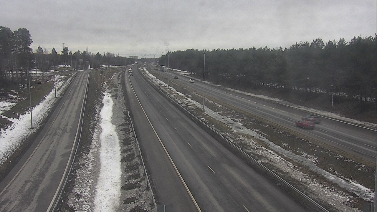 Weather Camera Image Väg 4 Oleåborg, Pateniemi, Oulu, Pohjois-Pohjanmaa