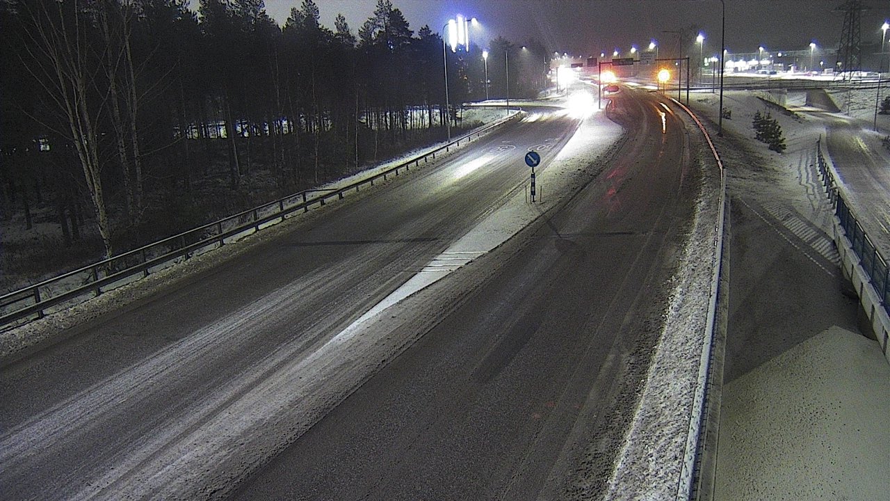 Weather Camera Image Väg 4 Oleåborg, Pateniemi, Oulu, Pohjois-Pohjanmaa