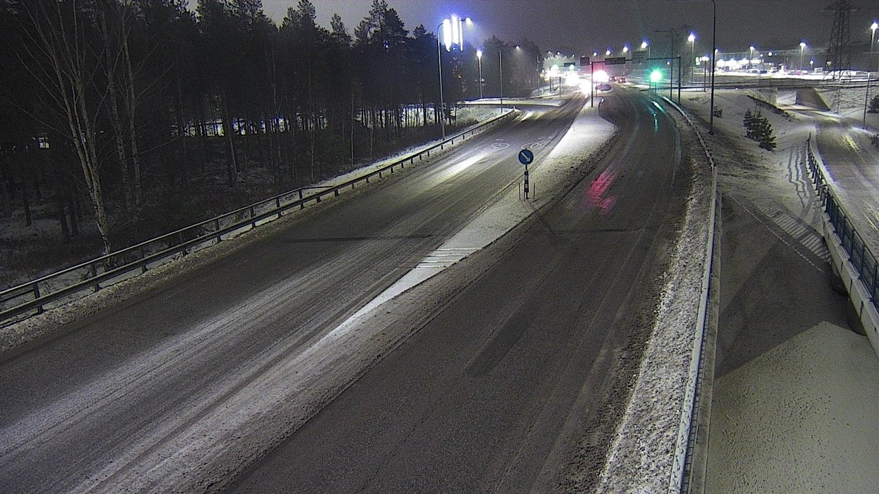 Weather Camera Image Väg 4 Oleåborg, Pateniemi, Oulu, Pohjois-Pohjanmaa