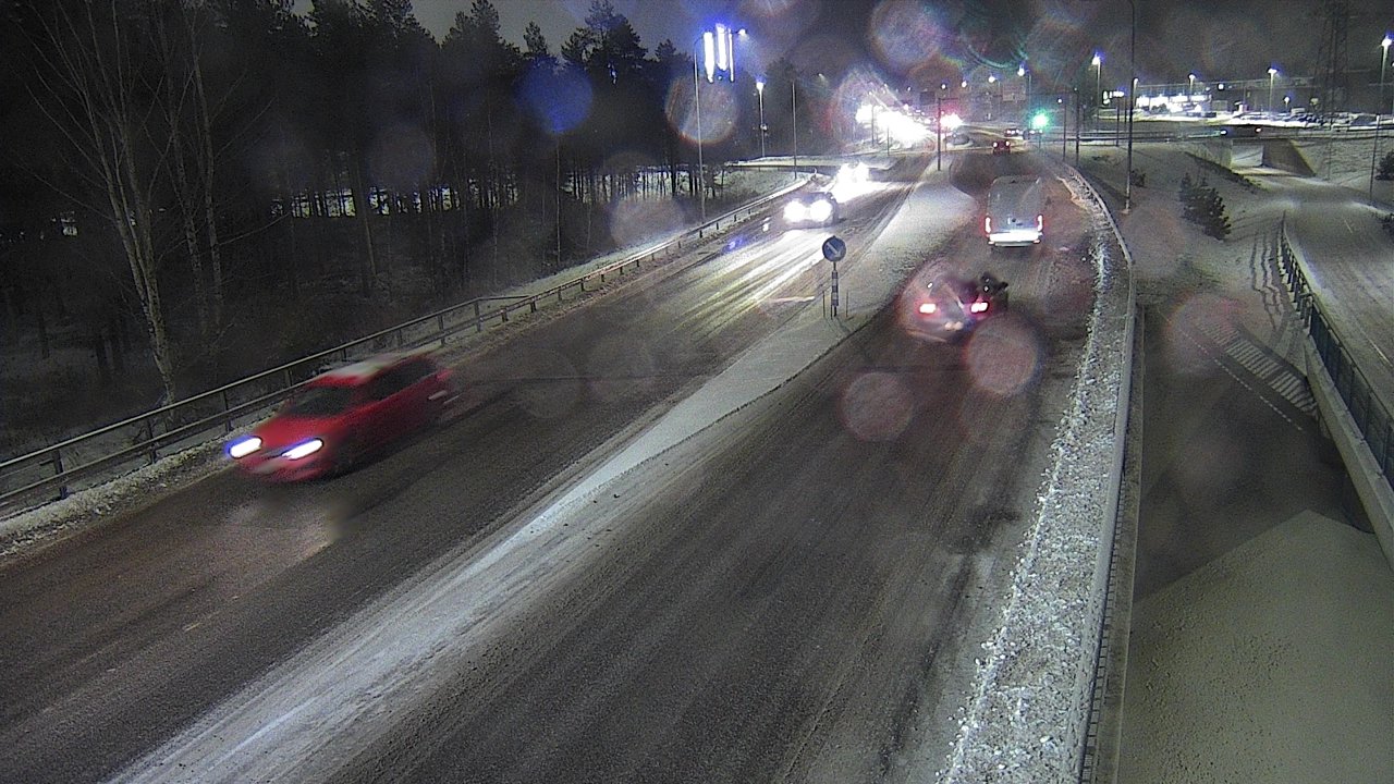 Weather Camera Image Väg 4 Oleåborg, Pateniemi, Oulu, Pohjois-Pohjanmaa