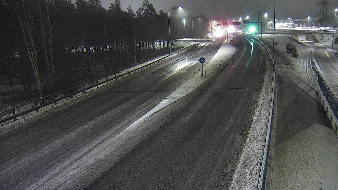 Weather Camera Image Väg 4 Oleåborg, Pateniemi, Oulu, Pohjois-Pohjanmaa