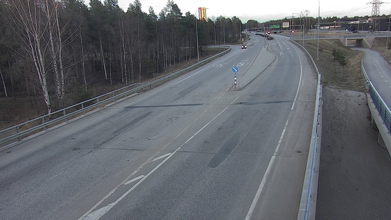 Weather Camera Image Road 4 Oulu, Pateniemi, Oulu, Pohjois-Pohjanmaa
