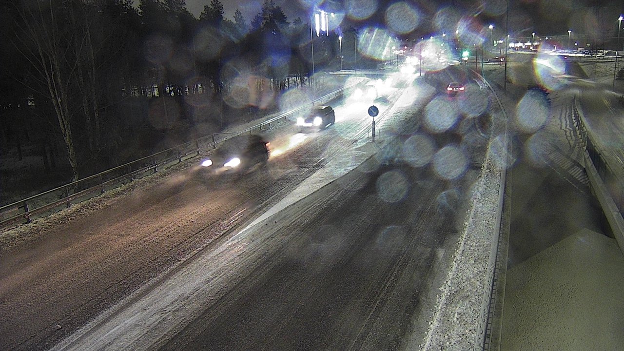 Weather Camera Image Väg 4 Oleåborg, Pateniemi, Oulu, Pohjois-Pohjanmaa