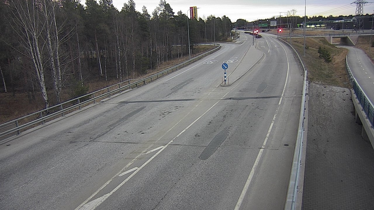 Weather Camera Image Road 4 Oulu, Pateniemi, Oulu, Pohjois-Pohjanmaa