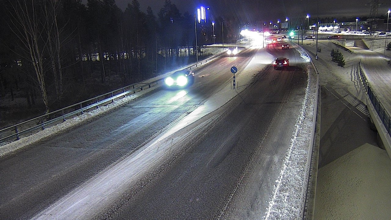 Weather Camera Image Väg 4 Oleåborg, Pateniemi, Oulu, Pohjois-Pohjanmaa