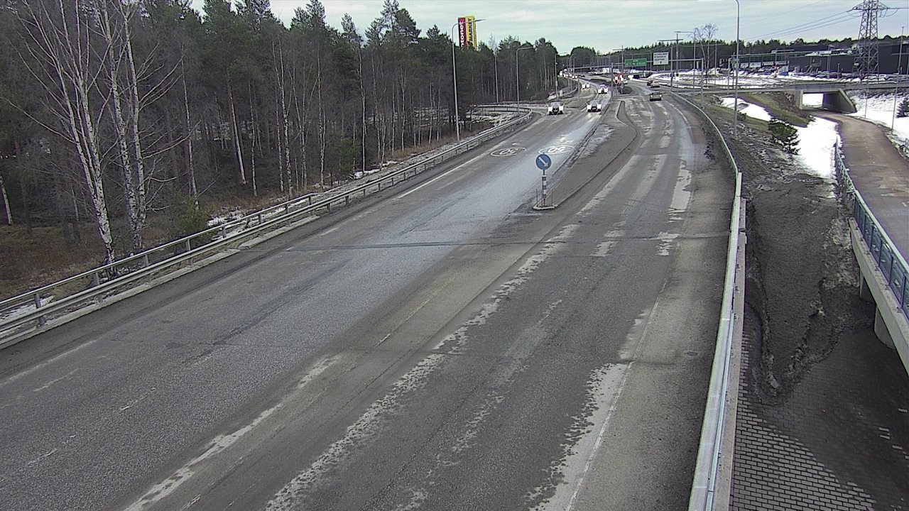 Weather Camera Image Väg 4 Oleåborg, Pateniemi, Oulu, Pohjois-Pohjanmaa