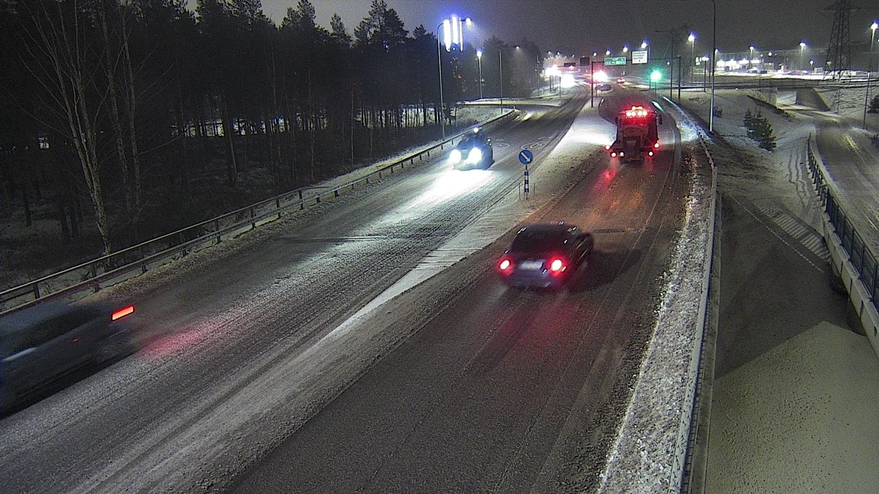 Weather Camera Image Väg 4 Oleåborg, Pateniemi, Oulu, Pohjois-Pohjanmaa