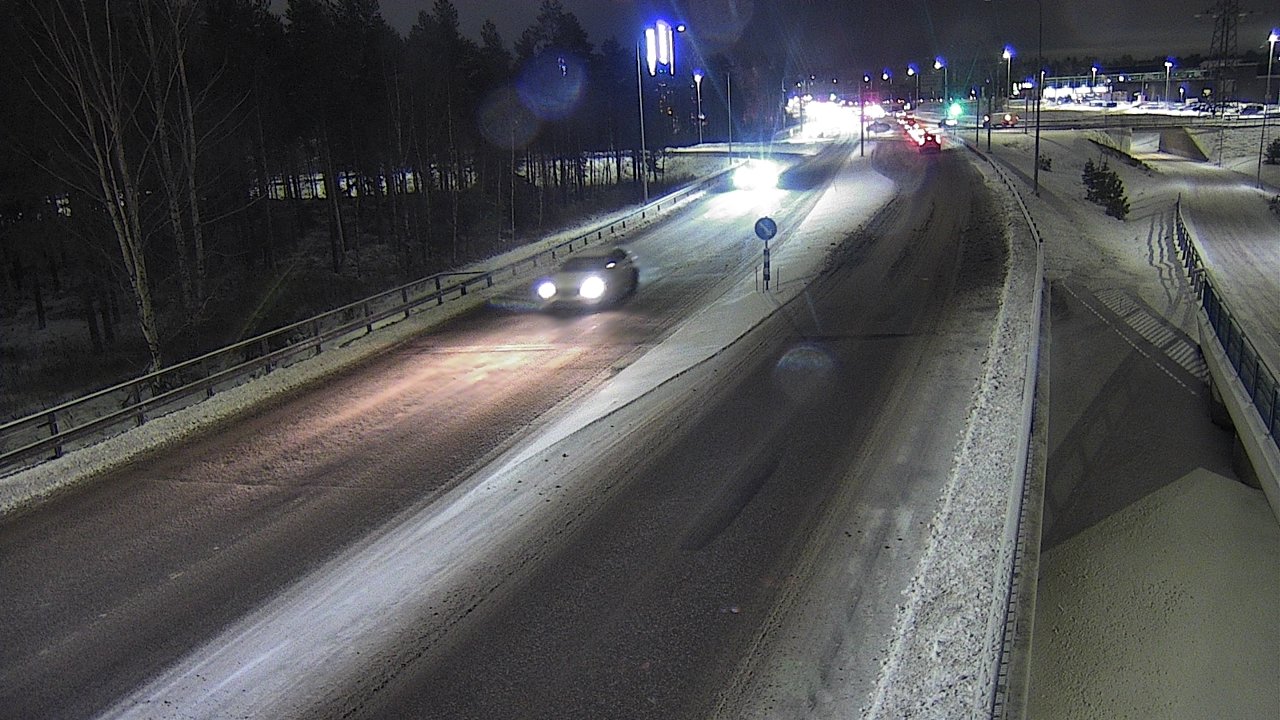 Weather Camera Image Väg 4 Oleåborg, Pateniemi, Oulu, Pohjois-Pohjanmaa