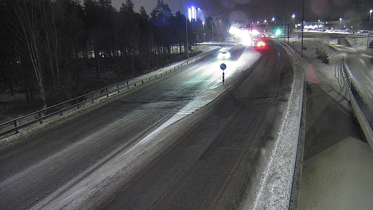 Weather Camera Image Väg 4 Oleåborg, Pateniemi, Oulu, Pohjois-Pohjanmaa