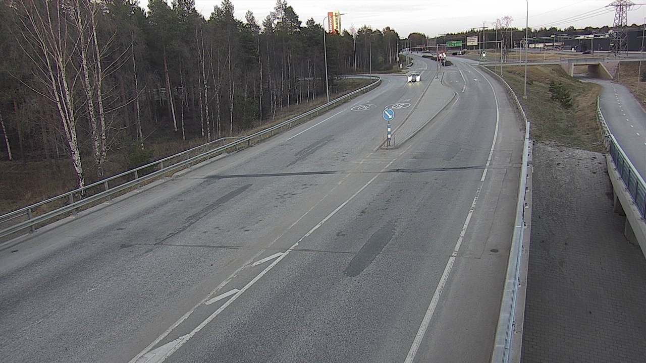 Weather Camera Image Road 4 Oulu, Pateniemi, Oulu, Pohjois-Pohjanmaa